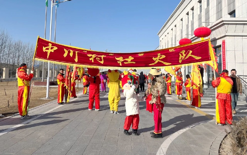 鼓聲震天迎新春，凝心聚力啟新程——甘肅前進(jìn)集團(tuán)傳祁甘味乳業(yè)喜迎社火表演