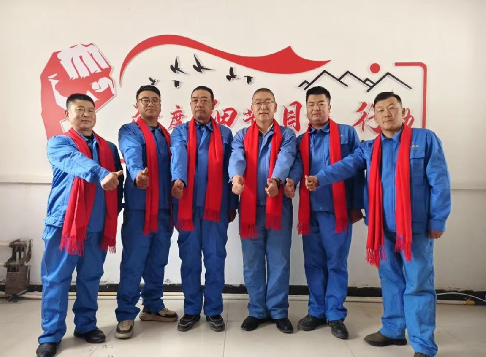 默默奉獻守護設(shè)備心臟，風雨無阻保障生產(chǎn)順暢——記先進集體前進牧業(yè)設(shè)備部