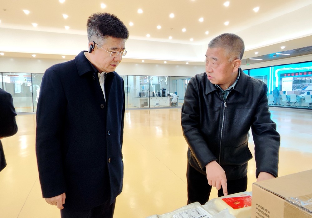 甘肅銀行黨委書記、董事長劉青到傳祁甘味乳業(yè)考察調(diào)研