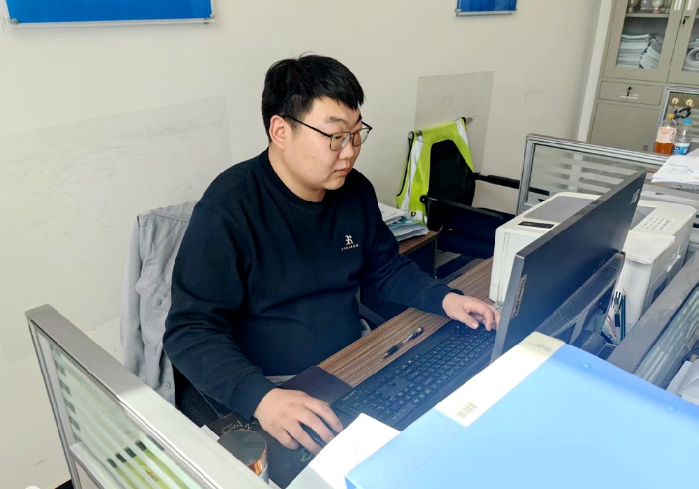 用堅持書寫成長答卷