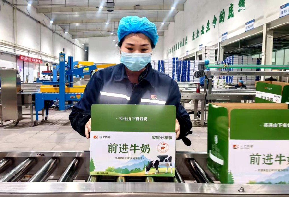 眼中是專注，手下是責(zé)任